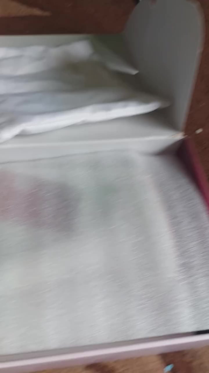 ✅️جهاز اصلي ازاله الشعر باليزر مفتوح ومفحوص بس  وموجود عليه اسم الوكيل والجهاز بي ضمان اصلي من شركه فيلبس  ابيش يخدمكم  نتفق انشاء الله سهلا  واليطيني بي سعر اول شي ابيعه هذه رقمي ***********
