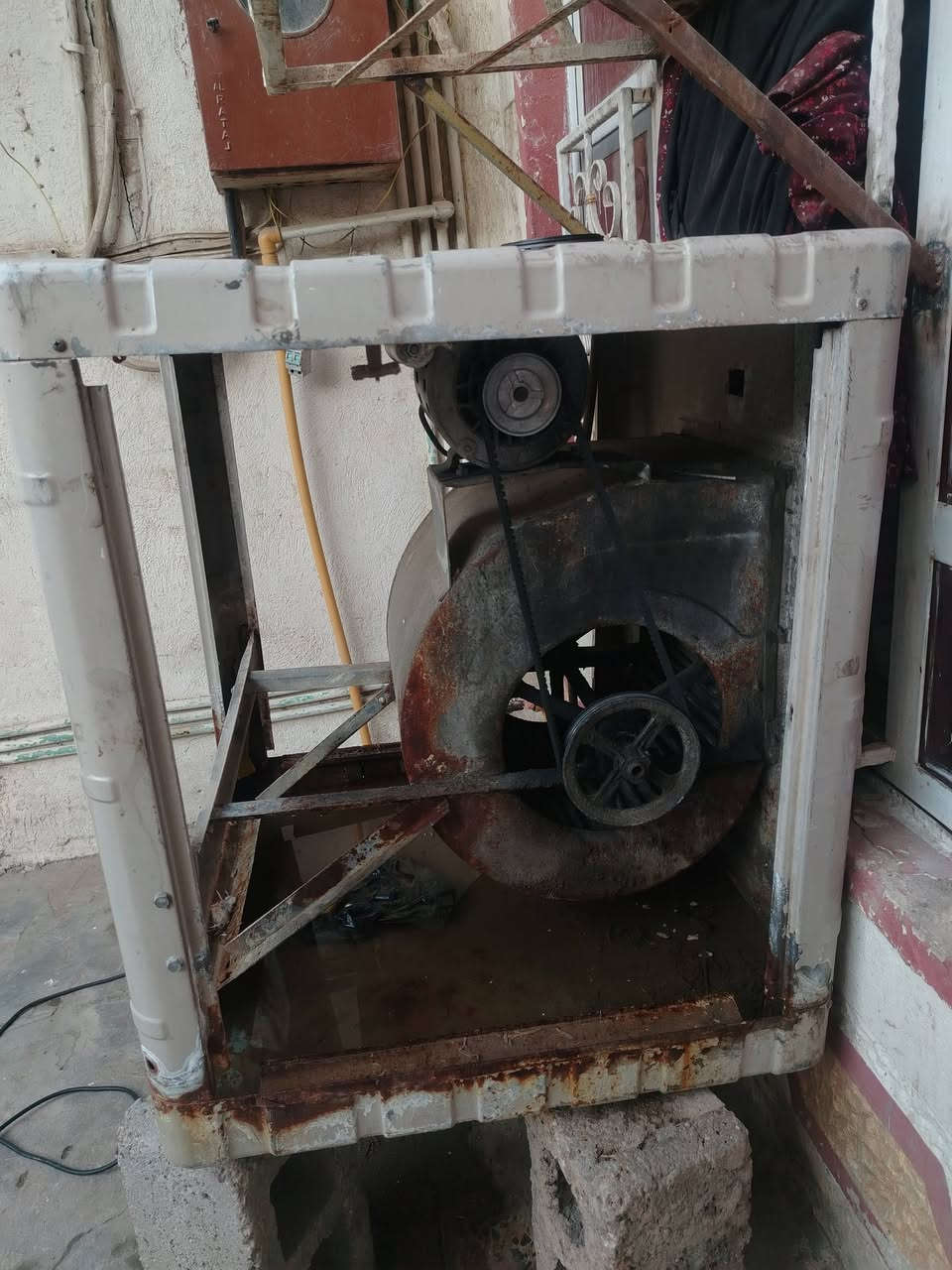 مبردة 2500 نضيفة بدون ضرر شغالة فقط زنجار
سعر 75


**إذا كنت صاحب هذا الإعلان وتريد حذفه لأي سبب، رجاءا أرسل رسالة إلى الدعم الفني**