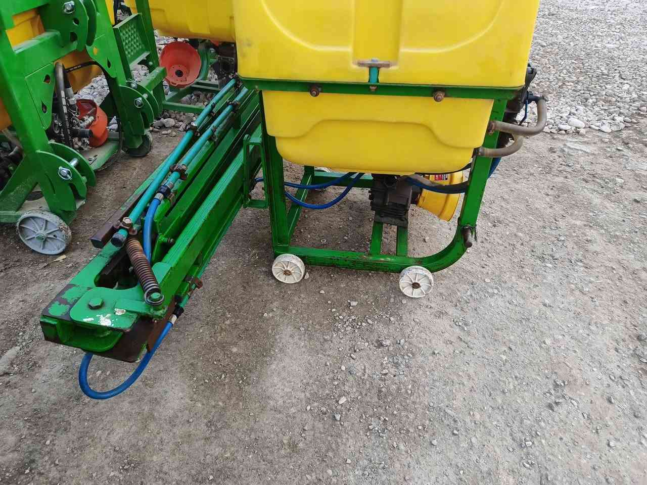 السلام عليكم اكو مرشات جديد اكو مستخدم نظيف سعر معقول حجم ٤٠٠/٦٠٠/٨٠٠حجم ***********
