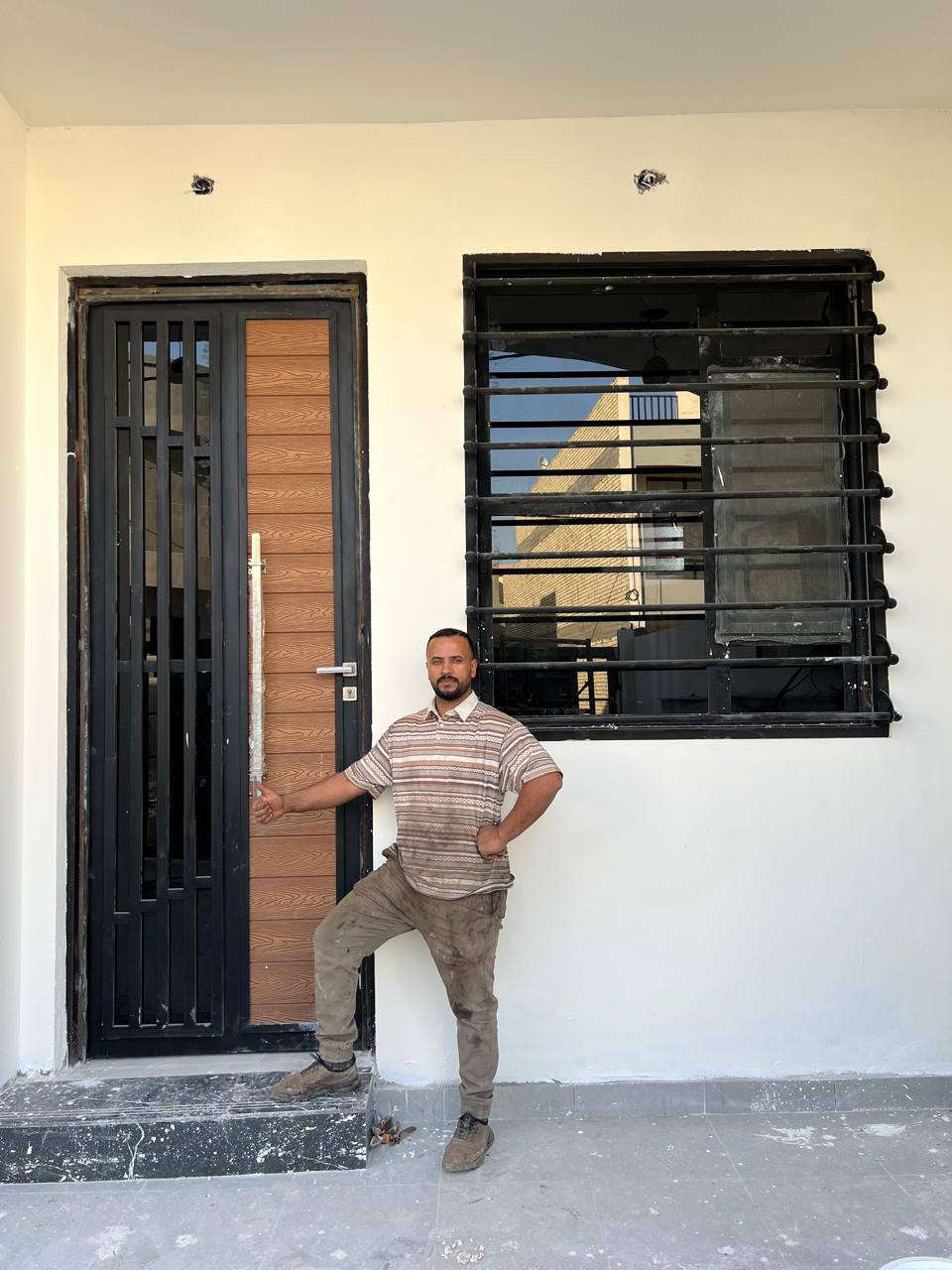 معمل حداده علي محسن سمين
لعمل الابواب والشبابيك والمحجرات
***********
