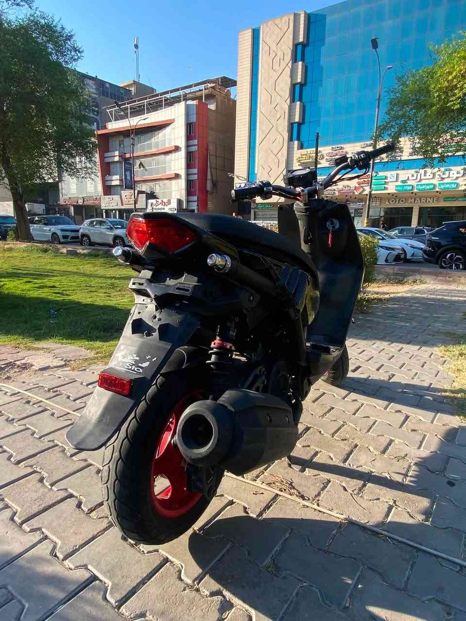 سلام عليكم سكنس جبلي
جديده ملحه الدراجه احله من الصور جديده مكفوله كفاله عامه جيب فيتر وفحص شلعه معدل كهربائيات كلها شغاله كيلو متر بانزين كله شغال 
بانزين محسن دهن امزويل 
بيها بوكه الياف اصلي بيها جاملغ امامي كاربون فايبر 
بك لايت الياف اصلي شغال قبق بانزين اصلي رياضي 
يدات اصلي رياضي 
ملقط مال واير بريك امامي رياضي اصلي 
دبلات خلفيه رياضي اصلي 
زعانف كاربون فايبر  
اوراق الدراجه كامله الدراجه رمبه اخذتها من الضلال 
السعر خاص مكاني  بغداد ساحة عدن او العطيفيه يم مطعم سالم دعبول  الخاص مفتوح 
واتساب هم مفتوح 
***********  
شباب بدون زحمه عليكم  
الميعرف بسعارهن ليطبلي خاص ولا يراسلني ابد 
 شرط الغراض المذكورات من الرمبه بيها  
بالحقيقه احله من الصور

