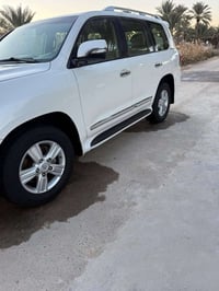 لاندكروز • ٢٠١٢ • كربلاء