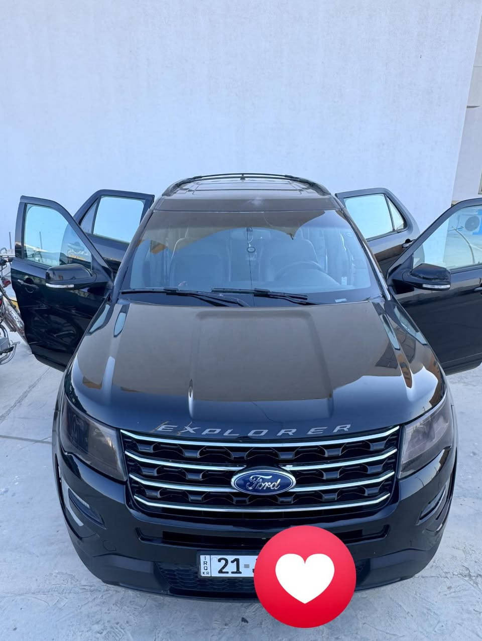 فورد اكسبلور  2017
فول موصفات 
 موصفات سبورت 🔥فول للاخير 
محرك 6 سلندر حجم 3.5 توين تربو
بصمة ابواب و بصمة تشغيل
رادار امامي 
رادار توقف ذاتي
كاميرة 360
اوتوبارك 
‏Awd فوريل
مرايات قلاب 
كشنات جلد تدفية وتبريد  ومساج
ستيرين هيتر
تحكم ستيرين فول 
سترين كهربايي التحكم 
صندوق شفط وجلاق
مرايات جوانب هيتر
شاشة حجم كبير  
حساسات خلفية وامامي اصل 
اشاير بالمرايا الجانبية 
لايتات امامي عدسة مع بلوجكتر دعامية
كشنات الامامية فول كهرباء 
تطعيم رصاصي للدواخل ابواب مع دشبول 
كشنات امامية تدفئة 
كود خارجي للقفل على باب السائق
سكليتر كهربائي مع تحكم ستيرن بالجهتين
سستم صوت SONY متكامل مع 8 سماعات داخلية 
تبريد ثلاث قطع امامي وسط خلفي
منافذ AUX, مع اربعة منافذ USB  مع تقنية ربط جهاز ستلايت على السيارة مع منفذ رام ذاكرة ورام خرائط GPS مع منفذ كهرباء 110فولت 
الاضائة الداخلية 12 لون 
نظام الاوامر الصوتي اثناء القيادة 
كيرو محرك بشرط
السيارة ناعمة ومناقصها اي شي دهن وبانزين فقط  
سياره فول للاخير وجديده
صبغ بنيد وجاملغ بدون ايرباك بدون دواخل 

السيارة باسمي تحويل بنفس اليوم 
سنوي و رقم كلها جديد 
بعد بيها مواصفات..
المكان ديالى
***********
