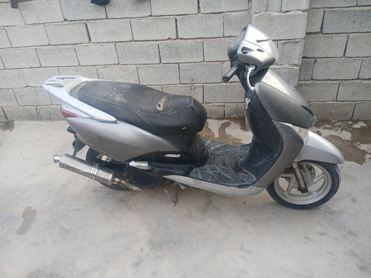 للبيع مفتوح كله شغال السعر 600 او بي مجال ***********
