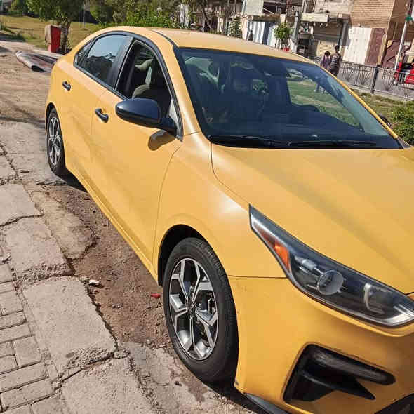 السلام عليكم كيا فورتي 2019 وارد امريكي الحادث موجود منشور بالصور والاتصال على رقم ***********
