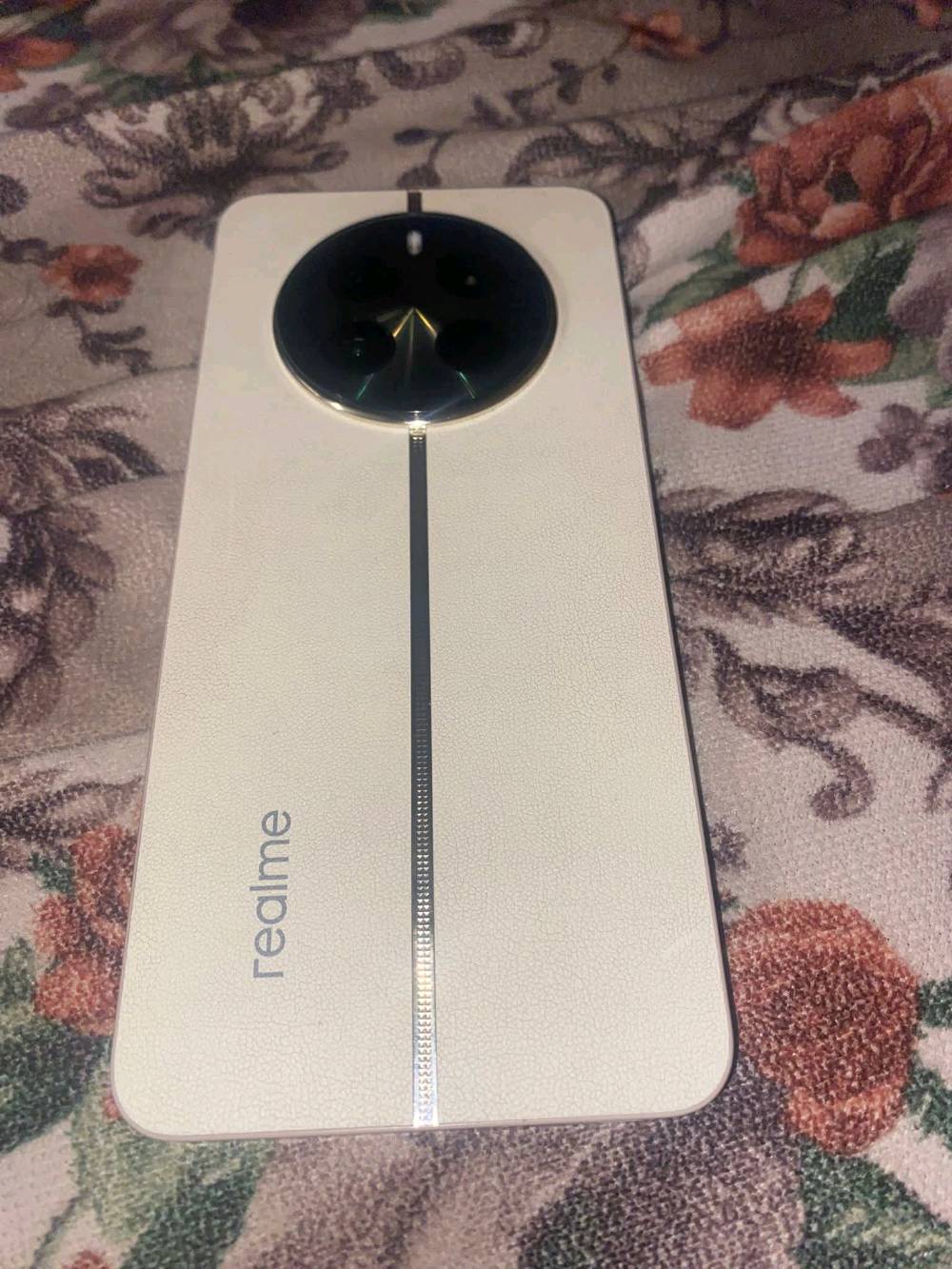 
ما هو الموديل الدقيق للهاتف؟: 
ردمي 12بلاص فايف جي
كم هي الذاكرة الداخلية والرام؟: 
512 رام 24
هل يحتوي على أي خدوش أو أضرار؟: 
نضيف الجهاز على الفحص 
هل يوجد ضمان مع الهاتف؟: 
مكفول
ما هو سعر البيع المطلوب؟: 
300 الف وبي مجال وذا اكو ايفون 12 فما فوق اراوس حتلو انطي فرق 