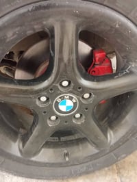 عندي ويل وتاير 17امراوس ويل BMw أصلي 07808144666