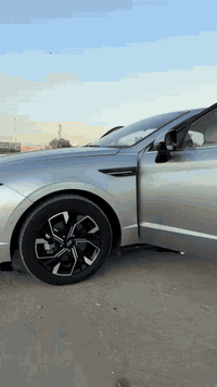 HYUNDAI SONATA 2024
🏁🏁🏁🏁🏁🏁🏁🏁🏁
⬜️◻️▫️⬜️◻️▫️⬜️
المسافة المقطوعة :18 الف
حجم المحرك :  2.5💪🏻
عدد الاسطوانات : ٤ سلندر
اللون : سلفر
🏁🏁🏁🏁🏁🏁🏁🏁🏁
⬜️◻️▫️⬜️◻️▫️⬜️
🚗🚗🚗🚗🚗🚗🚗
🚗🚗🚗🚗🚗🚗🚗
الإضافات :  
رادار أمامي 🚨
كرسي كهرباء ⚡️
بصمة تشغيل 👆🏻
نقطة عمياء 🧑‍🦯
تدفئة كراسي 🔥
تشغيل عن بعد  👆🏻
تحديد مسرب 🚧
إضاءة LED💡
شاشة تحكم لمس📺
اندرويد اوتو🤖
ابل كار بلاي🍏
خرائط 🗺️🧭
دخول ذكي🚪
جاهزة من كلشي ولابرغي ذب
والعديد من المواصفات الاخرى 
الضرر فقط بارد بسيط كلين السياره 
بدون تبديل بدون دواخل 
مرقم شهداء قادسية وكالة عامة بسيارة 
السعر 215$
صور الحادث بالمنشور 
المكان الدوانية ***********
