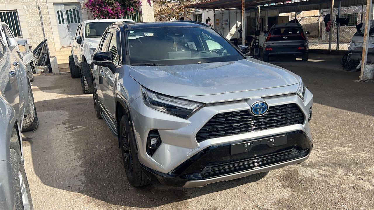 راف فور هايبرد٢٠٢٣ وارد امريكي صور الحادث مرفقه جاملغ خلفي معدل ومصبوغ وتبديل باب الجنطه وتبديل دعاميه خلفيه رقم بغداد تبديل بسياره عاليه حديثه واعطي فرق او بيع ٢٣٥٠٠$ بغداد العامريه***********
