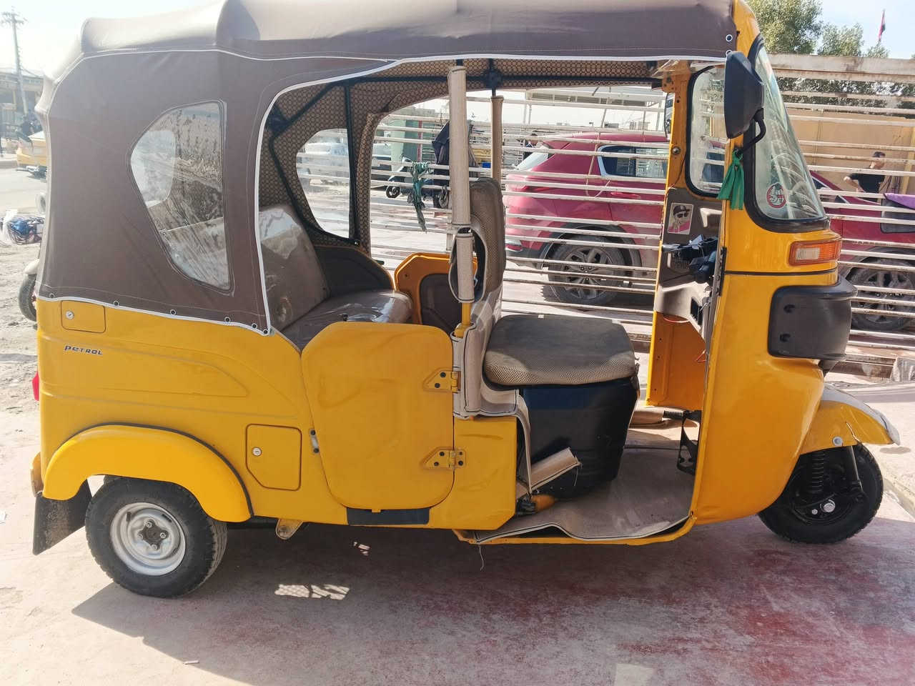 اسلام عليكم للبيع تكتك موديل 22
تكتك جاهزه من كلشي بيهى طخاه بلغد ودوس معمره
رقم وسنويه تحويل مباشر 

وباقي جاهز تخم جديد 

مكان بغداد فلكت حي النصر 

سعر 7600

رقم ***********
