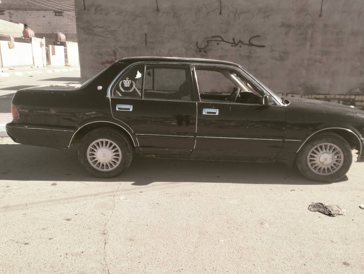 سلام عليكم سياره ارنب كراون البيع مديل 1992سياره بيها خياسات مداور ثاني يوم رقم كربلاء نكليزي مشروع وطني انتهاء سنويه اله 2030 مكفوله من توئم ومن نقل جثه مكان سياره ناصريه قضاء البطحاء سعر 50وبيها مجال قليل شراي رقم موبايل ***********
