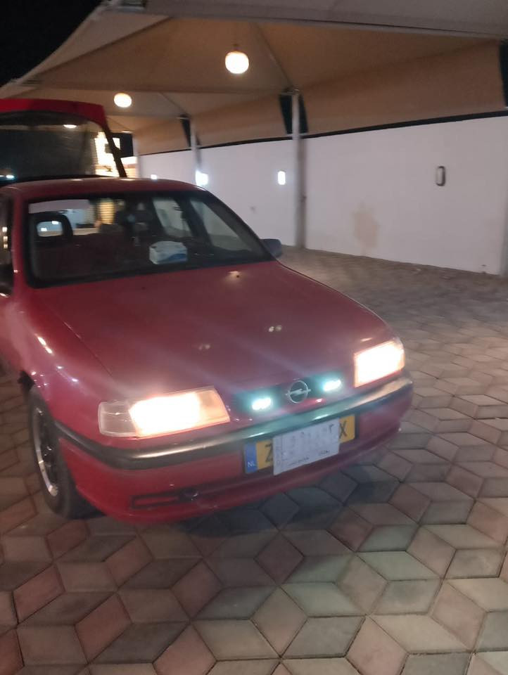 السلام عليكم

أوبل فكترا موديل 1993
محرك 2000 – گير عادي
رقم بغداد (مشروع وطني)

السيارة نظيفة جداً وبلادية 
المحرك والگير مكفولات
ما ناقصها شيء وجاهزة للاستخدام

السعر: 36 وبيها مجال 

📞 ***********
📍 العنوان: الأنبار – الفلوجة
