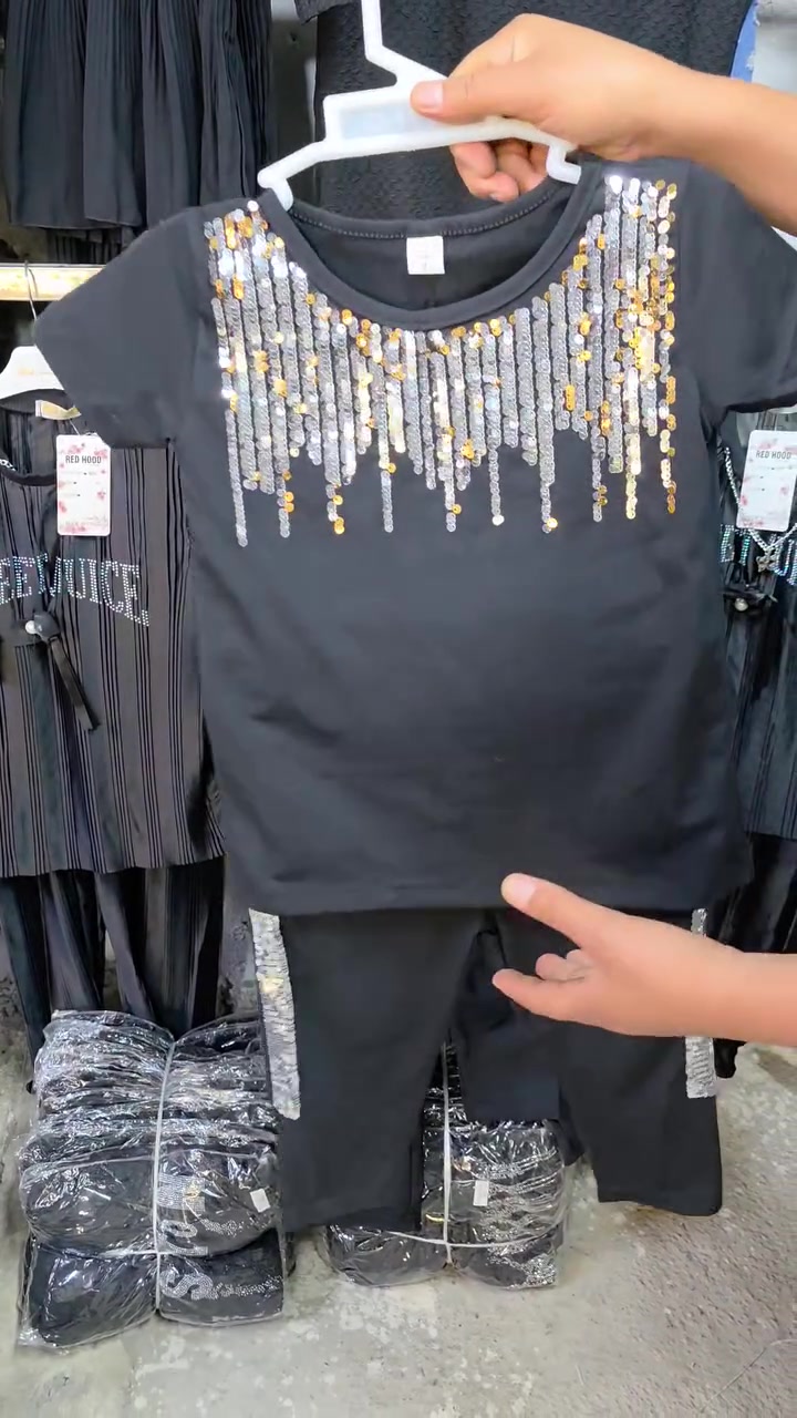 سلام عليكم كل المتابعين جوهرة 💎 💎 بغداد 
سوت بناتي قياسات 2\6
سعرالدرزن 30
سوت ردان قياس 3\7
سعرالدرزن 36
توصيل جميع المحافظات 5
الحجز واتساب
***********
***********
