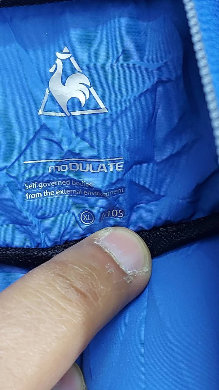 يلك ماركه وتربروف اصلي
قياس Lx تلبس وزن ٨٠و٨٥ك
يوجود توصيل


**إذا كنت صاحب هذا الإعلان وتريد حذفه لأي سبب، رجاءا أرسل رسالة إلى الدعم الفني**