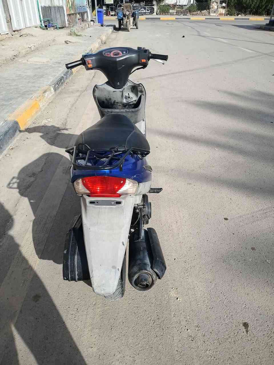 للبيع ادرس قديم دراجه جاهزه ما ناقصه شي كلشي شغال بيه سلف هندر كهربائيات السعر 550 العنوان واسط الكوت داموك الشهداء شارع الاطلال
اتصال ***********
