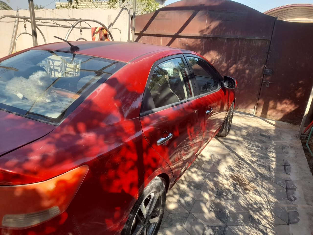 السلام عليكم ورمضان كريم سراتو خليجي موديل 12 لبيع فول مواصفات بصمة وفتحة وكامرة السيارة حلوة ونظيفه جهازه مابيه نقص انشالله بخير على ياخذه معروضه 90$ورقه وبيها مجال بصيط لشراي مكان السيارة بغداد الزعفرانية ورقمه بغداد والسنوية بعدها ماساقط اني مكلف بالنشر الاتصال بالأرقام ‭0784 276 6544‬/*********** ملاحظة بسيطة السيارة مبدل بيها باب السائق وصبغ جاملغ خلفي فقط
