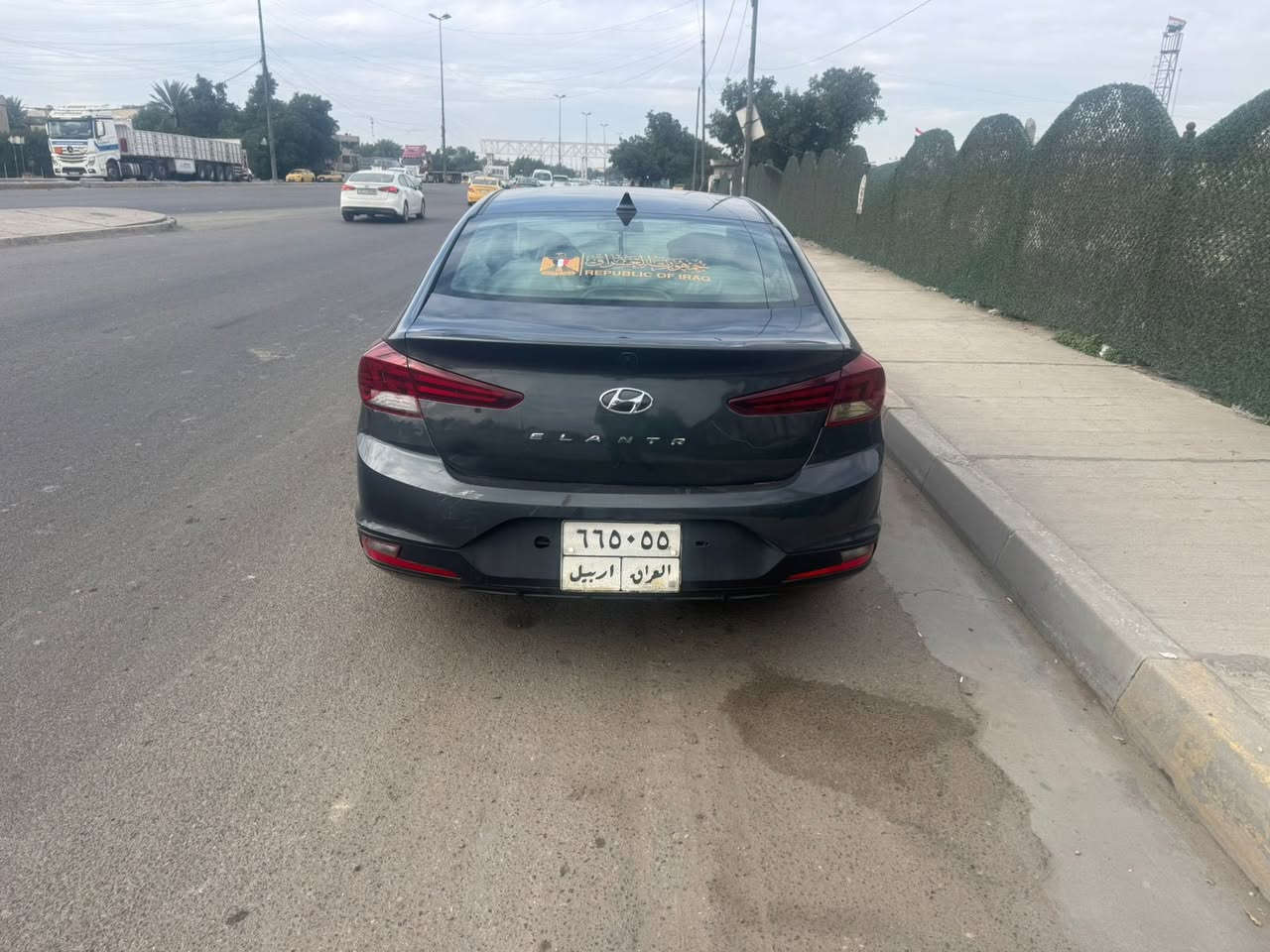 السلام عليكم للبيع النترا وارد أمريكي موديل ٢٠٢٠ رقم أربيل بسم شركة ماشية ٩٨ ألف ميل مكينة ٢٠٠٠ دوش سيارة حادث من امريكا بسيط فقط جاملغ يسرة والبنيد نفسه السيارة ليبل واحد ماعدا جاملغ السايق مبدل بدون ايرباك مكينة وكير بلاديات السيارة هنا بلعراق صار بيها ٢ قطعة صبغ بدون دواخل جاملغ خلفي سيارة جاهزة من كل نواحي السعر مال موديل ١٥ 
السعر ١١٧ ورقة 
مكان البياع 
***********
***********
