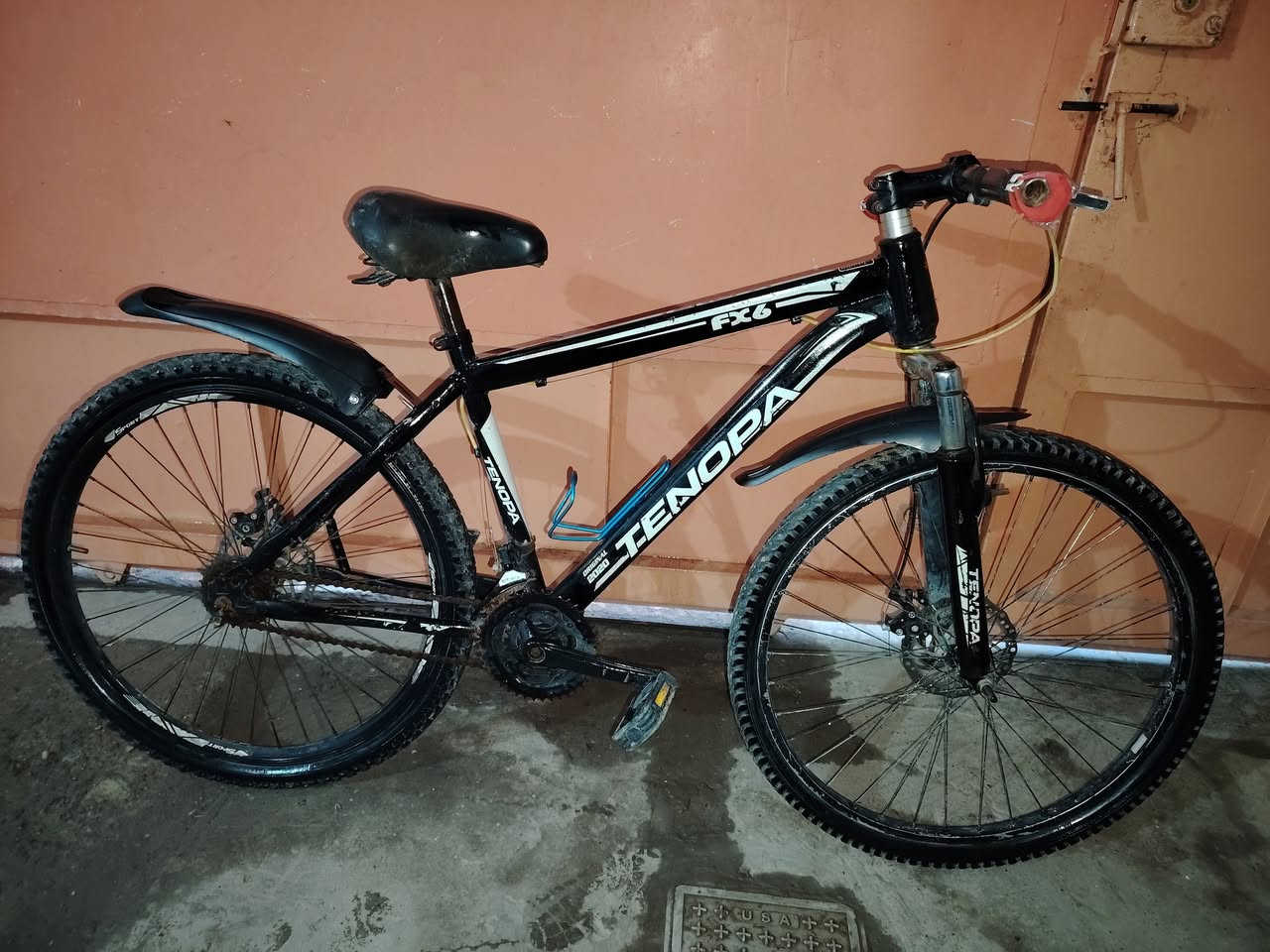 بايسكل جبلي سود من طراز "TENOPA FX6".
السعر35 وبيه مجال

مكاني بعقوبه

***********
