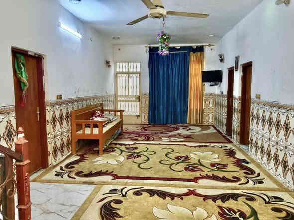 السلام عليكم
  دار للبيع
طابو زراعي سند 25 
العنوان / /بابل المدحتيه
شارع المعاره قرب سيد جواد العناوي
شارع سيد سهيل 
المساحة//650
خدمات كامله من ماء وكهرباء
السعر/130وبي مجال
تفاصيل البيت طابق واحد 
استقبال 
صاله 
محل 
غرف عدد(3)
مطبخ حار وبارد
منور خلفي وجانبي
مجمع صحيات داخليه وخارجيه
طارمه و حديقه 
السطح كامل اشتايكر 
للاستفسار
***********
