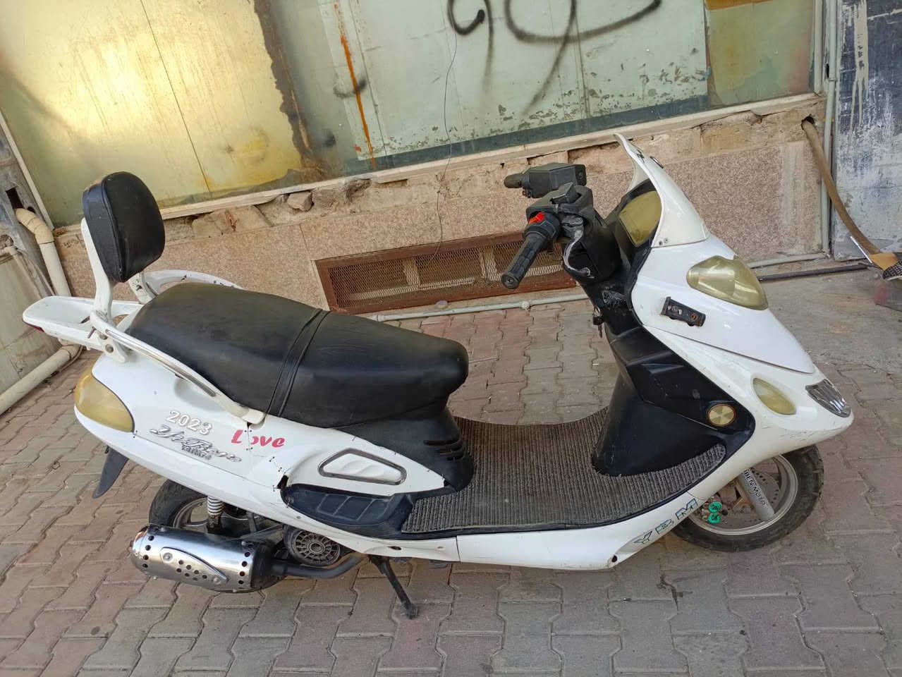 ماطور مرزي اتوماتيك للبيع
شغال مكينة كبس سعر 300 ألف
 للتواصل خاص او واتساب  ***********
