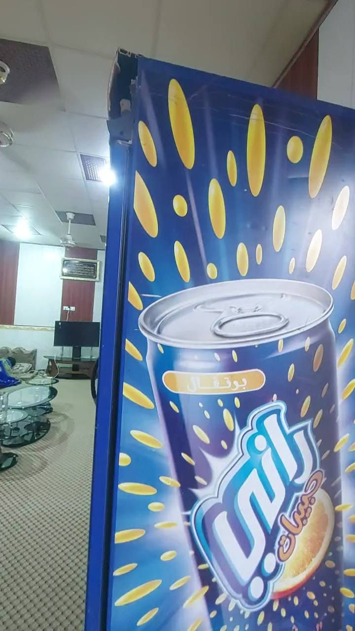 سلام عليكم 
غراض مستعملة نظيفه شرط الشغل بالنسبة للعارضه اكبر حجم  
بصره كرمه علي مقابل جامعة الكرمه 
ت/***********
