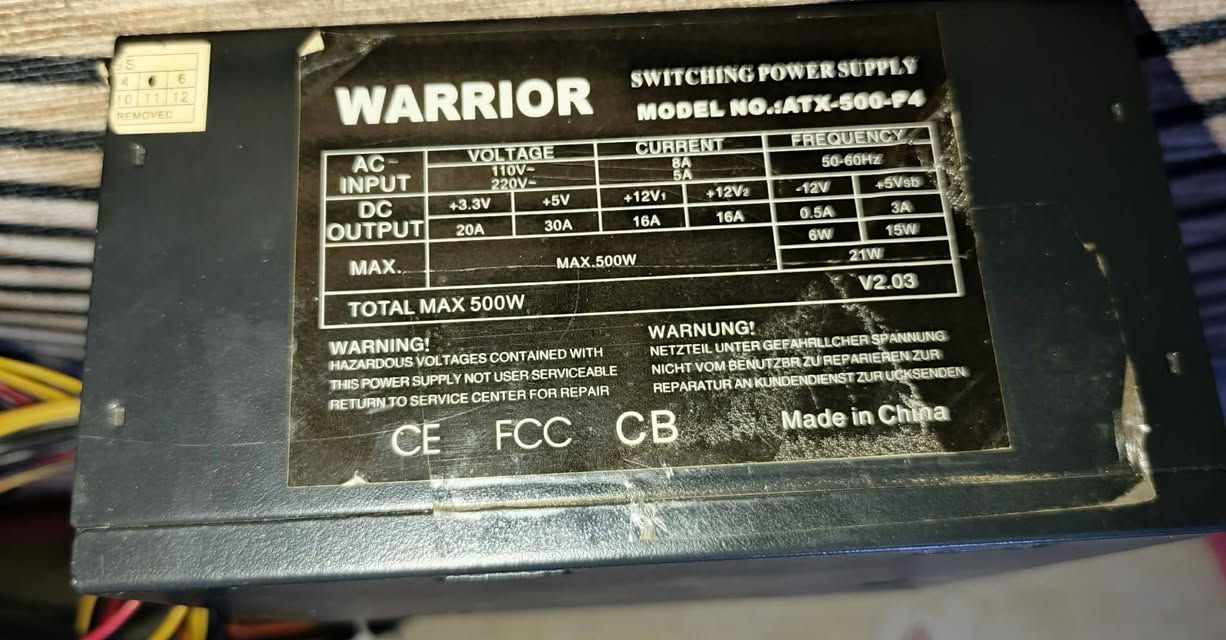 قطع pc براندات مستعمله 
⭐️ كيس: حجم متوسط خارج ابيض داخل اسود  وجه RGB
 سعر 35

⭐️ بور سبلاي : براند WARRIOR 500w سعر 35 

⭐️ مذربورد : msi h310m pro- vl يدعم جيل 8 و جيل 9  يحتوي على 6 منافذ USB و 2 منهن ينطن كهرباء بس ما يشتغل عليهن شي .. سعر 35

⭐️ معالج : intel core i3 9100f 3.60ghz سعر 45 

⭐️ مبرد غازي : ماعرف اسم الشركه مالته وكلش زين حرارة المعالج ما تعبر ال 60  بالضغط  نقصه قاعده بس سعره 10
 وارجع اكول كلهن براندات مابيهن قطعه امزون او معاد تصنيعهة
طورت التجميعه ودابيعهن شلعة
 السعر الكلي 160 الف 
ماعندي توصيل تجيني للبيت تاخذهن 
بغداد / الشعب 
*********** فقط واتساب او خاص
