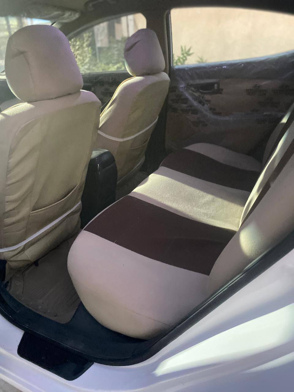 السلام عليكم النترا للبيع 2013 مكينه 1800 سياره جديده بمعنى الكلمه سياره مال جناي تخم تاير جديد حداديه جديده وراء وقدام شاشه كاميرا اماميه وخلفيه رقم اربيل دولي سنويه لل 2030 مجدده السعر 115 ومع المجال سياره بيها باب صبغ رش باب السائق بمكانه والباقي مكفول ***********.    ***********
