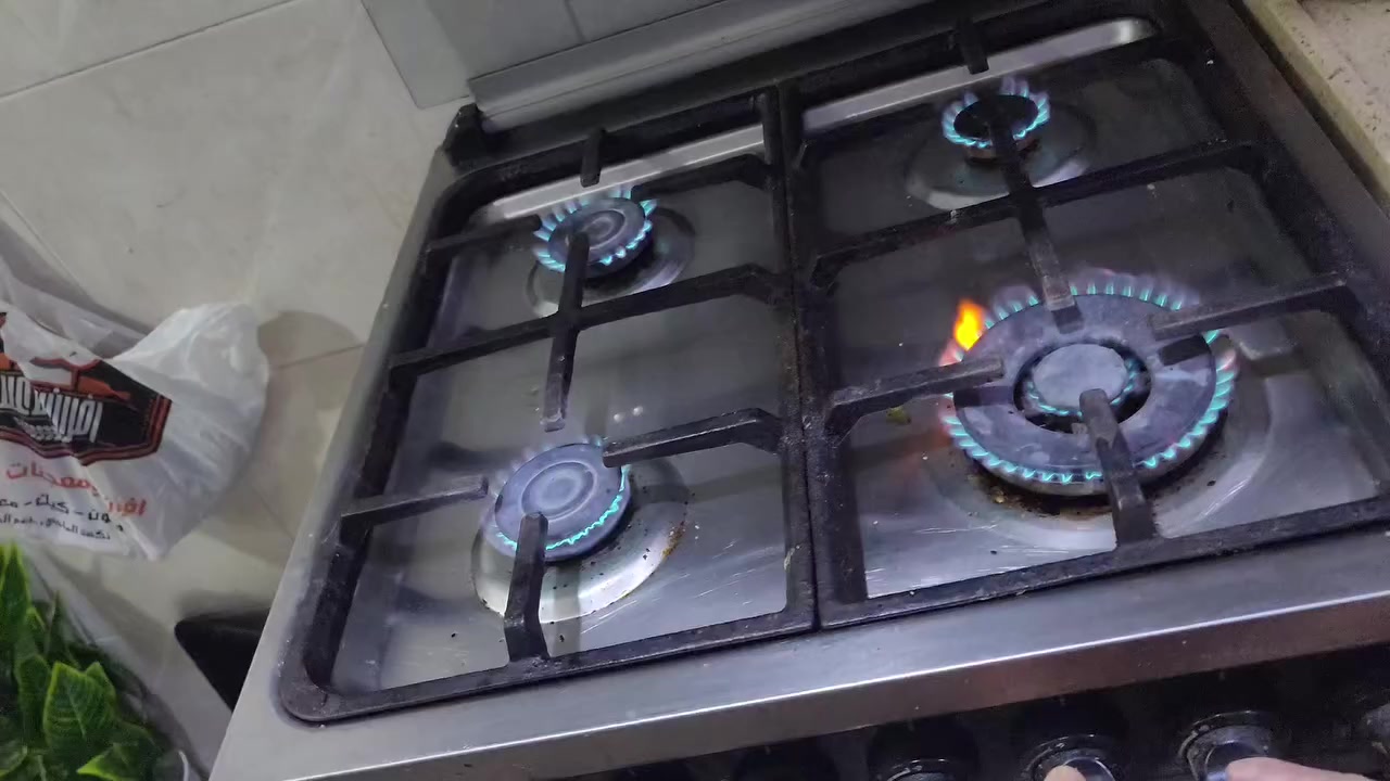 طباخ مستعمل ميلانو اربع عيون شغال للبيع والسعر 150الف


**إذا كنت صاحب هذا الإعلان وتريد حذفه لأي سبب، رجاءا أرسل رسالة إلى الدعم الفني**