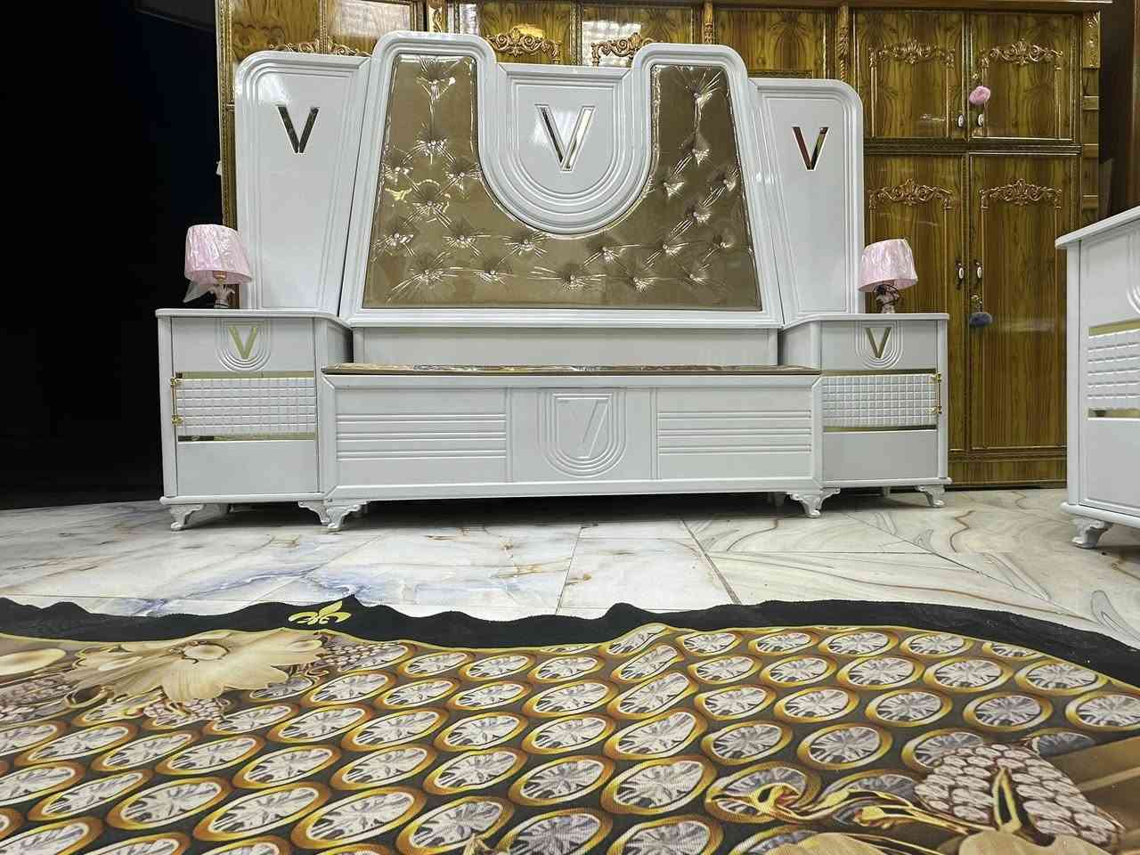 غرفه نجاره عراقيه معمل ومعرض علي الفهداوي يوجد خدمت توصيل جميع المحافظات واتساب ***********
