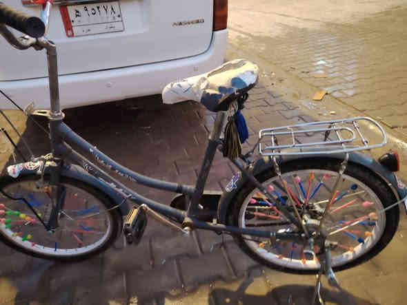 السلام عليكم عندي بايسكل للبيع المكان كوت الكريميه السعر 50 ***********
