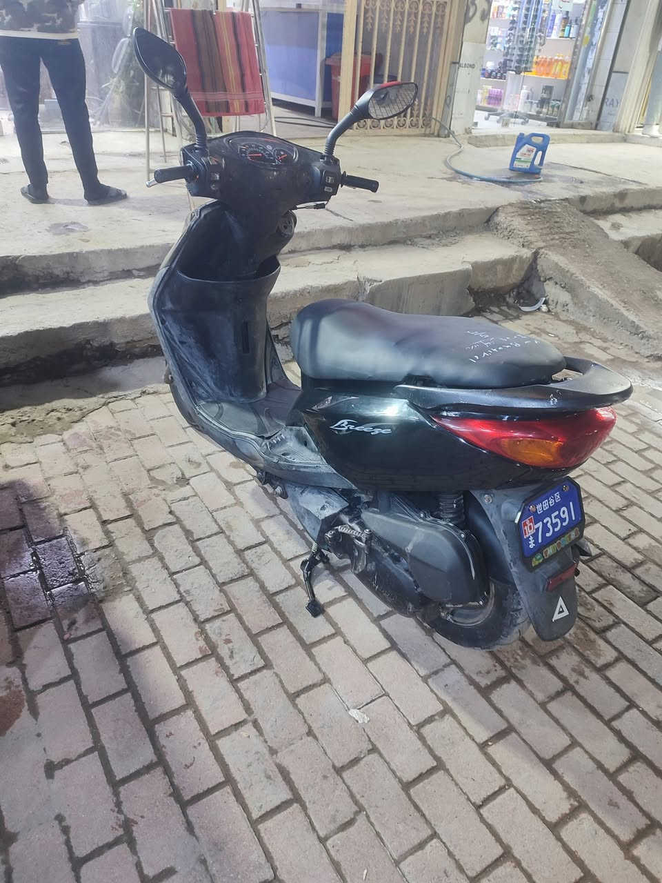 دراجه بريز لايت فوك اللبيع 
مكينه ناعمه كلش 
شغاله سلف وهندر 
كهربائيات كلهه شغاله 
دراجه كل نقص مابيهه 
المكان الحبيبيه أو البلديات 
السعر 500 ،،،،،،
شراي اتصل وتدلل***********
