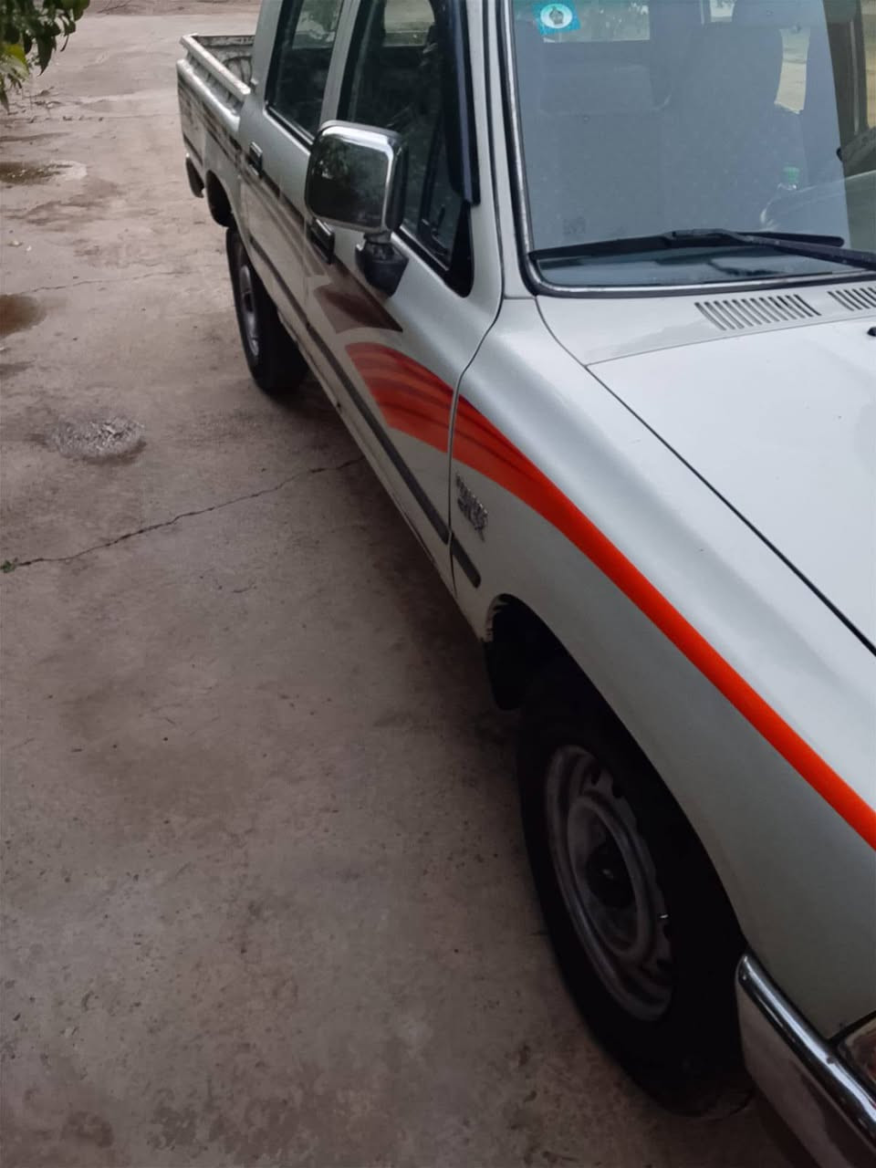 السلام عليكم تيوتا للبيع موديل 1996 كروسيدا لمتد  GLX 
رقم انبار دولي السنوية صالحة لسنة 2031 كفالة عامة من الصبغ فقط ملاحظات بسيطة المكان سامراء ناحية دجلة 
للاستفسار ***********
