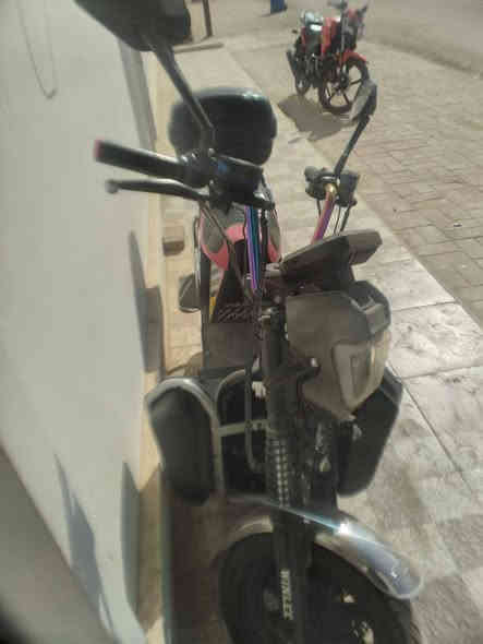 سلام عليكم بايسكل هارلي جبلي موديل 2024 نضيف اضويه زنون عالي و ناصي تايرات نضاف)
بطاريات 6
دبلين امامي و دبلين خلفي  كهربائيات شغال

#عوزه/بطاريات منفخات وطاكات # العنوان الرمادي الحوز))
السعر 400  وبي مجال   اتصال عل رقم ***********
