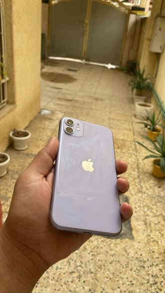 سلام عليكم شباب بنات
جهاز ايفون ١١عادي 

مراوس حسب القناعه

جهاز كلش نضيف كلشي مابي فقط ضربه في شاشه 

شغال اي عطل مابي

بطاريه 94

ذاكرته 128

الاستفسار ***********
