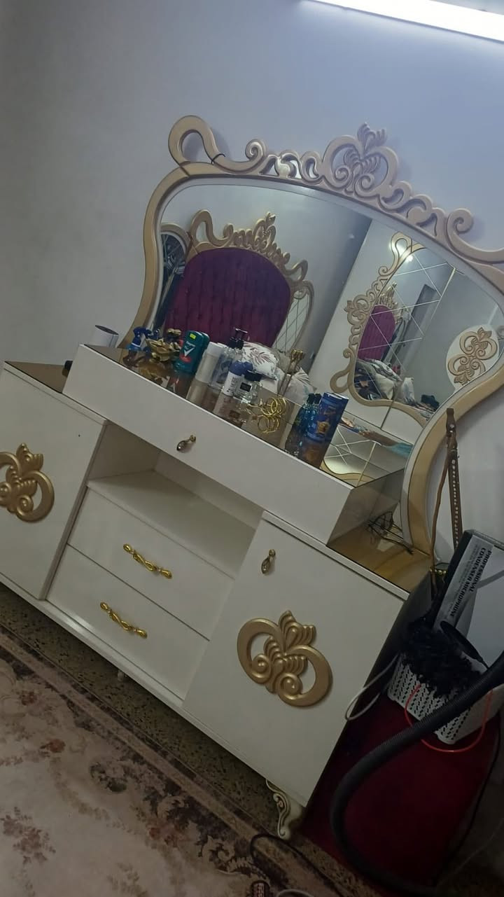 غرفه نوم تركي مستخدمة نظيفه مبيهه لا كسر ولا شي للبيع المكان الدوره الصحة


**إذا كنت صاحب هذا الإعلان وتريد حذفه لأي سبب، رجاءا أرسل رسالة إلى الدعم الفني**