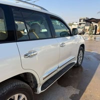 ٢٠١١ • ٦ سلندر • ضرر باب خلفي