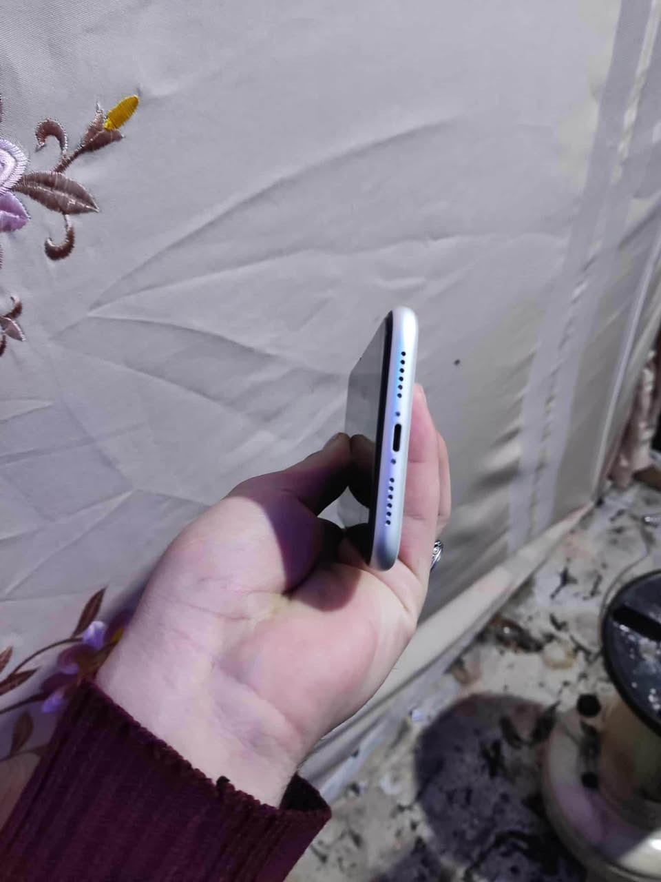 ئایفۆن ئێکس ئار  هیچی نەگۆراوە بەشەرت  ١٢٨گێگا  پاتری ٧٧زۆر زۆر خاوێنە بێ دەسکاریە  رەنگی سپی   شوێنم هەولێرە سعری 220هەزار و هەندەک محامەلە  موشتەری نی مێیە چات رەحمەتت لێبی ❤️ئەوەش رەقەمم (***********) أربيل, العراق
