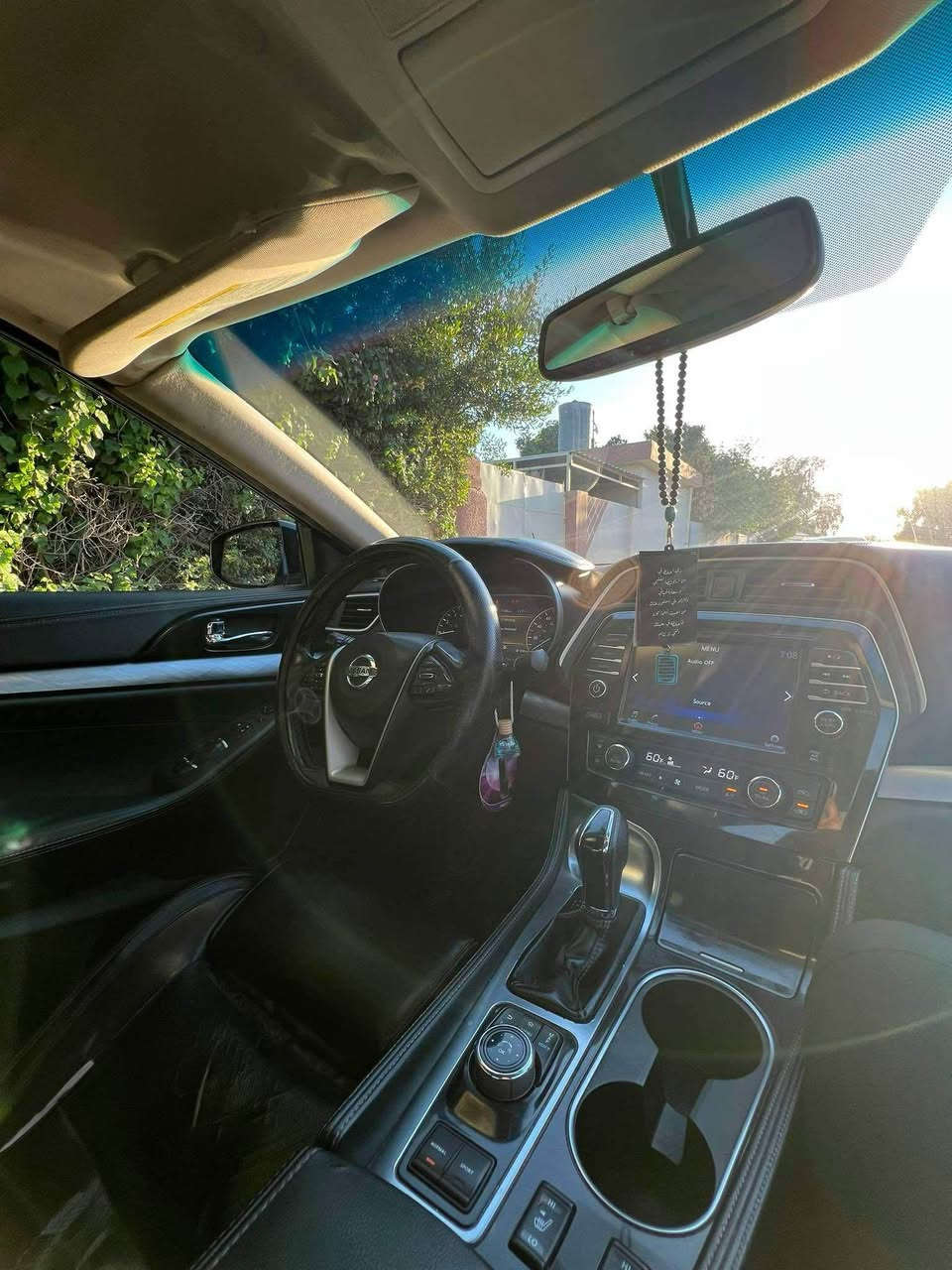 نيسان مكسيما   
موديل 2017 Sv
محرك V6 حجم 3500 
المواصفات :
3 انظمه قياده سبورت ايكو نورمال
كشن جلد
كشن كهربائي سائق + سكن
كشن هيتر سائق + سكن
تبريد قطعتين
حساسات اماميه وخلفيه
كاميرا خلفيه
شاشه كبيره
ويل حجم 18
تشغيل عن بعد
رادار
كروز سرعه
اشارات مرايا
اشارات ترحيب
ليدات اماميه
ماوس تحكم شاشه
بصمه تشغيل
بصمه ابواب
الضرر : بونيد صبغ + جامرلغ  
السيارة بسمي شرط التحويل او الوكاله
السعر 115 
مكان السياره : كركوك /شارع القدس
*********** كركوك, العراق
