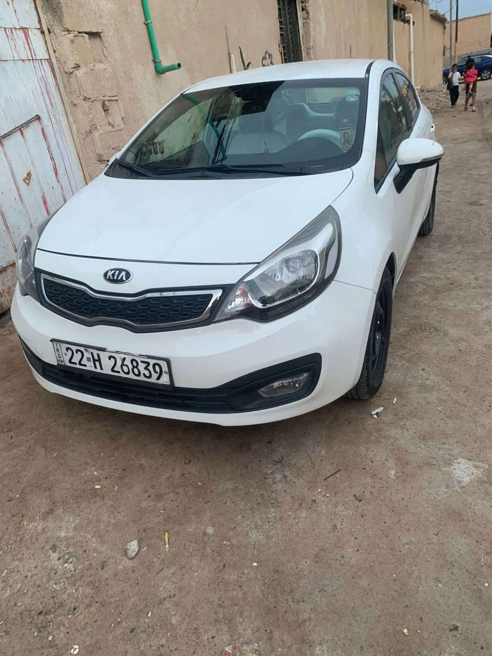 #السلام_عليكم
كيا ريو للبيع 2013رقم شمالي سنويتها للـ2027سياره جاهزه من الطول للطول ازغر دكمه بيها تشتغل حداده تايرات جاهزه السياره بيها مدكر الامامي ؏َ صفحه العبري مبدل وكاله وبيها بارد بالهلال الخلفي مكانها بصره الجبيله 
#ملاحظــــــة شرط التحويل مكلف بالنشر جزاكم الله خير السياره كلش نضيفه (***********)للاستفسار البصرة, العراق
