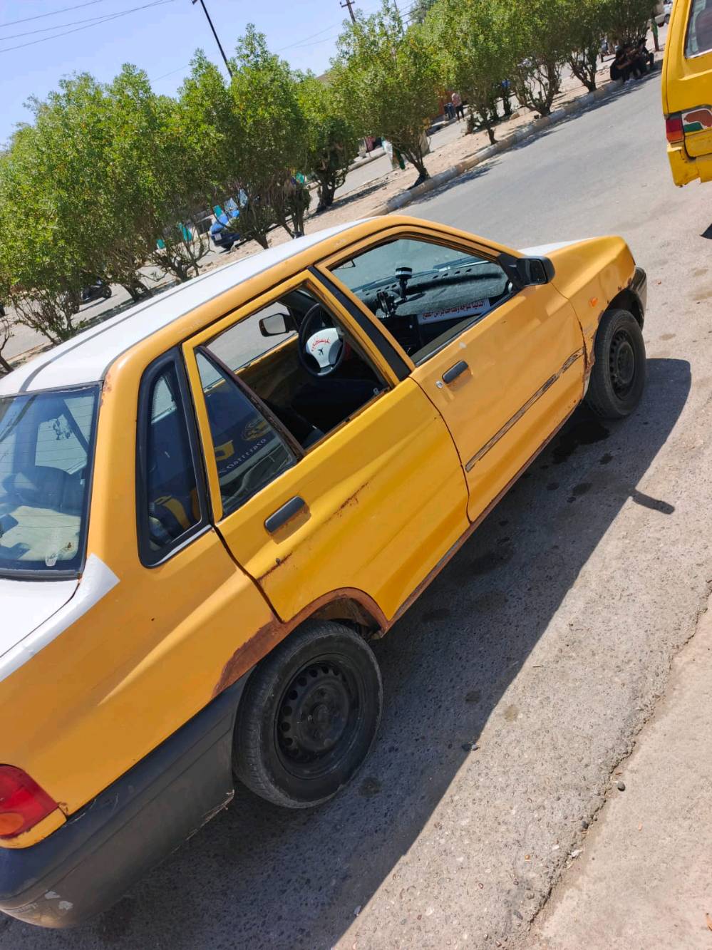 سيابه موديل 2009 مكينه وكير خير من الله 
رقم بصرة الماني عندي مستمسكات راعيها بس هوه شال وما اندله كوم حديد مكفوله من السرقه والعشاير السعر 10وبيها مجال حك الجيه مكاني كوت مركز المدينه  
***********