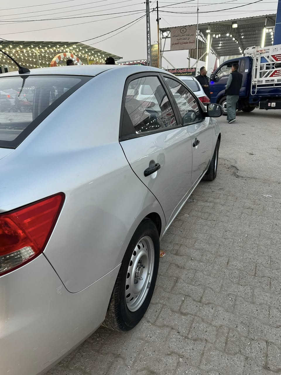 السلام عليكم سيراتو للبيع مكفولة من الصبغ والتبديل فقط بارد قليل جاهزة من كلشي كير مكينة حدادية تبريد رقم اربيل الماني وكالة باسمي مكاني النجف السعر 103 وبيها مجال قليل للاستفسار اتصال على الرقم ‭0783 148 3191‬
