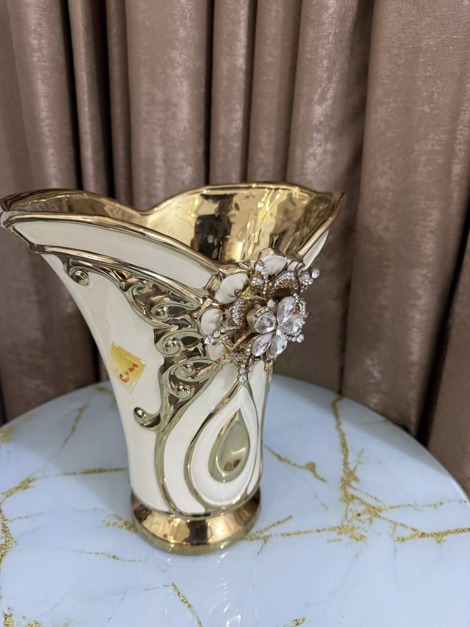 تحفيات بهذا الشكل الزوج على 20 واكو توصيل لكل العالم رغم القصف


**إذا كنت صاحب هذا الإعلان وتريد حذفه لأي سبب، رجاءا أرسل رسالة إلى الدعم الفني**