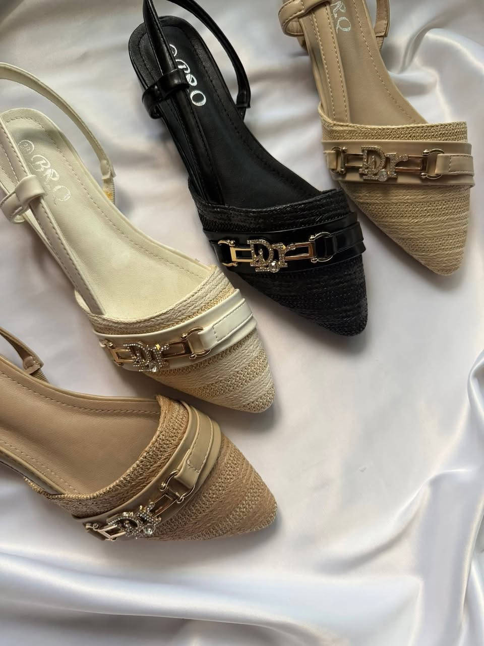 حجز والاستفسارات رجاء دخلوللبيج روز ستور نكملج اناقت  والاوتفت مالتج🤭🩷✨
أسعار مناسبة 💸 كوالتي عالي 👌
بضاعة راقية تليق بذوقج 🌸
👜 حقائب نسائية بجميع الأحجام والألوان
👛 جزدان نسائي راقي
⌚ ساعات نسائية مميزة
👠 أحذية فلات وكعب
👢 بوتينات راقية
👝 محافظ رجالية
🕶️ مناظر أنيقة
🎨 تتوفر ألوان ومقاسات متعددة
للحجز أو الاستفسار عن الألوان والقياسات:
📩 دايركت
☎️ أو عن طريق الواتساب: ***********
