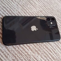 ايفون 11 ذاكره 128 مبدله شاشه وبطاريه كدامك ضهره مفطور سعره 160 بي مجا...