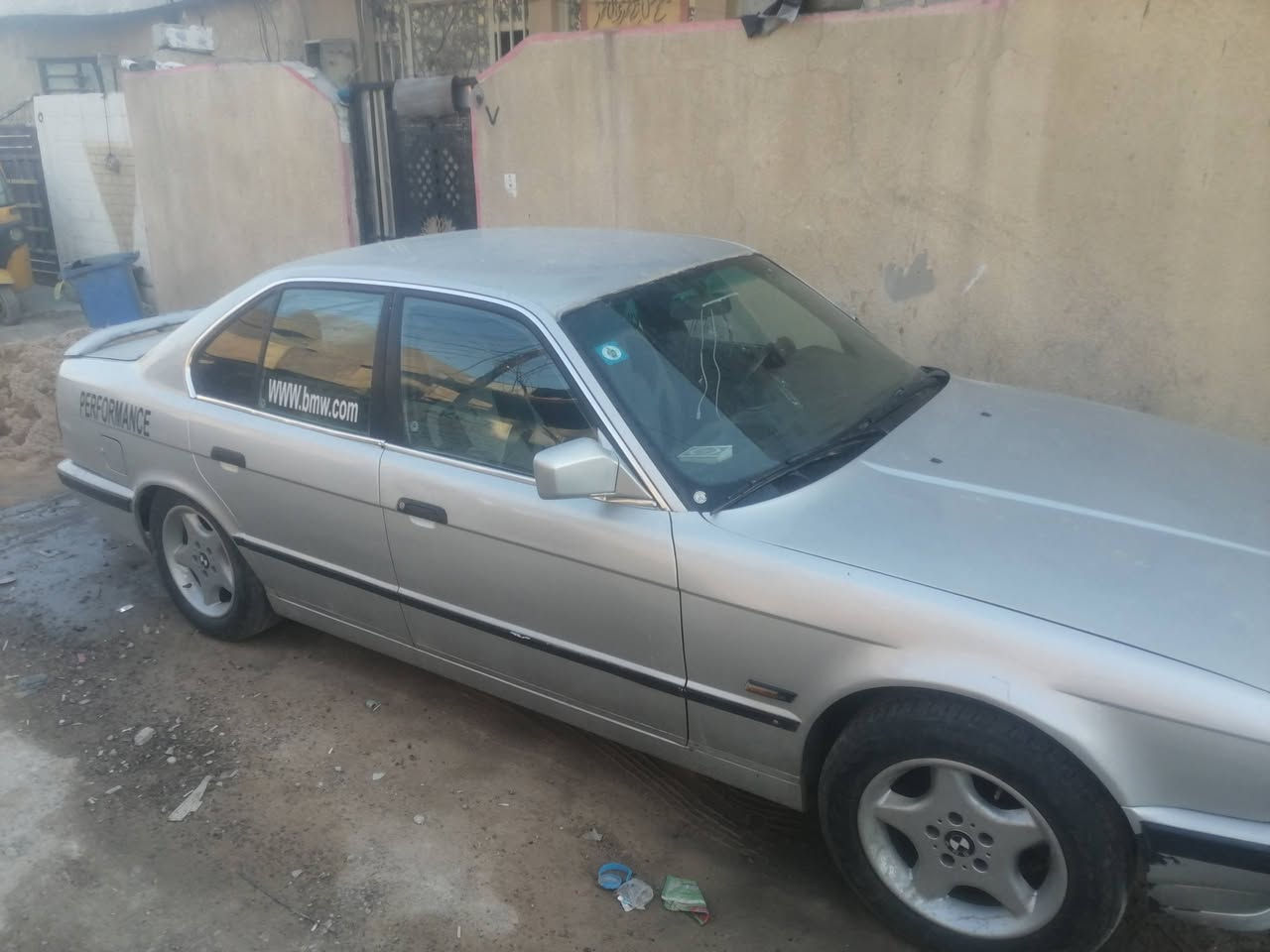 بيع سياره البي ام دبليو 520 موديل 91 بسعر 50 ورقه بيه مجال عنوان الزعفرانية ***********
