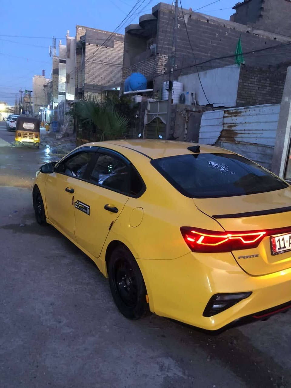 سلام عليكم فورتي ٢٠٢٠فول عدة لفتحة جيتي لاين مكينة٢٠٠٠ لكير ايتي حادث بجم ريدهة١١٥وبيهة مجال رقم***********
