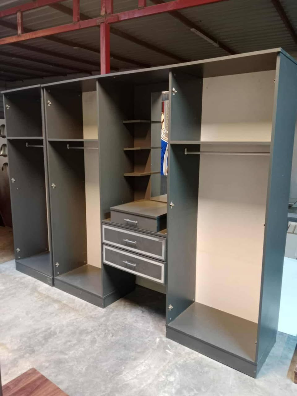 غرفة نوم مستعملة🇹🇷
موديل حديث 
اصدار /26
 نضافة95 ٪💯
عدد القطع / 6 
نضام / أبواب 💢 
ميز تواليت داخلي 
سعرها / 650 💸
شد ونقل داخل بغداد مجاني🚛
يوجود توصيل محافضات 🚛


**إذا كنت صاحب هذا الإعلان وتريد حذفه لأي سبب، رجاءا أرسل رسالة إلى الدعم الفني**