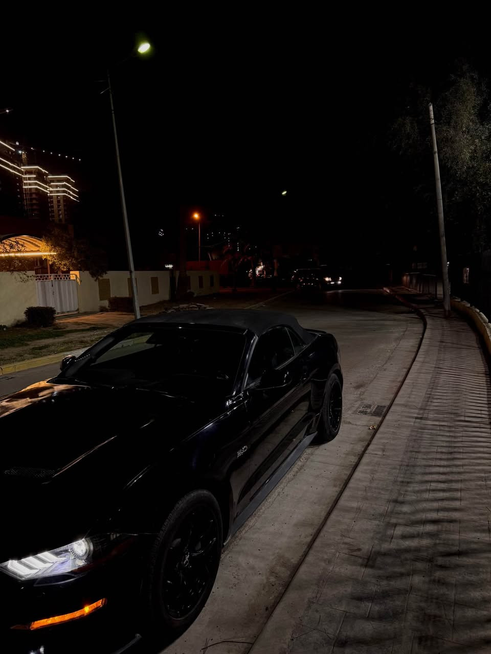 موستنك GT كشف 2023 بريميوم
V8 / 5.0
فول بس بدون دچتل
ماشيه 21 ألف
كير 10 نمر
فچوچ بريميو
دفع خلفي
كشف كهرباء
جلد
تدفئة + تبريد مقاعد
عدادات ديجتل
شاشة كبيرة
كاربلاي
نقطة عمياء
رادار أمامي
تحديد مسار
السيارة نظيفة وما تحتاج شي
السياره حادثه خفيف موضح بالصور بدون شاصي او لغد جاملغ مبدل نفس اللون والباب مصلح على كد الضربه وبنيد مبدل لان بي طخه خفيفه 
للاستفسار *********** بغداد, العراق
