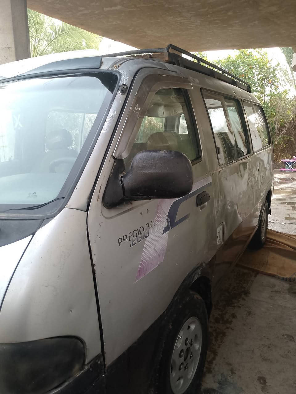 سلام عليكم بريجو للبيع موديل 2000 رقم بغداد انكليزي بسمي كير محرك اكسن خير من الله السعر 55 وبيه مجال للاستفسار ***********
