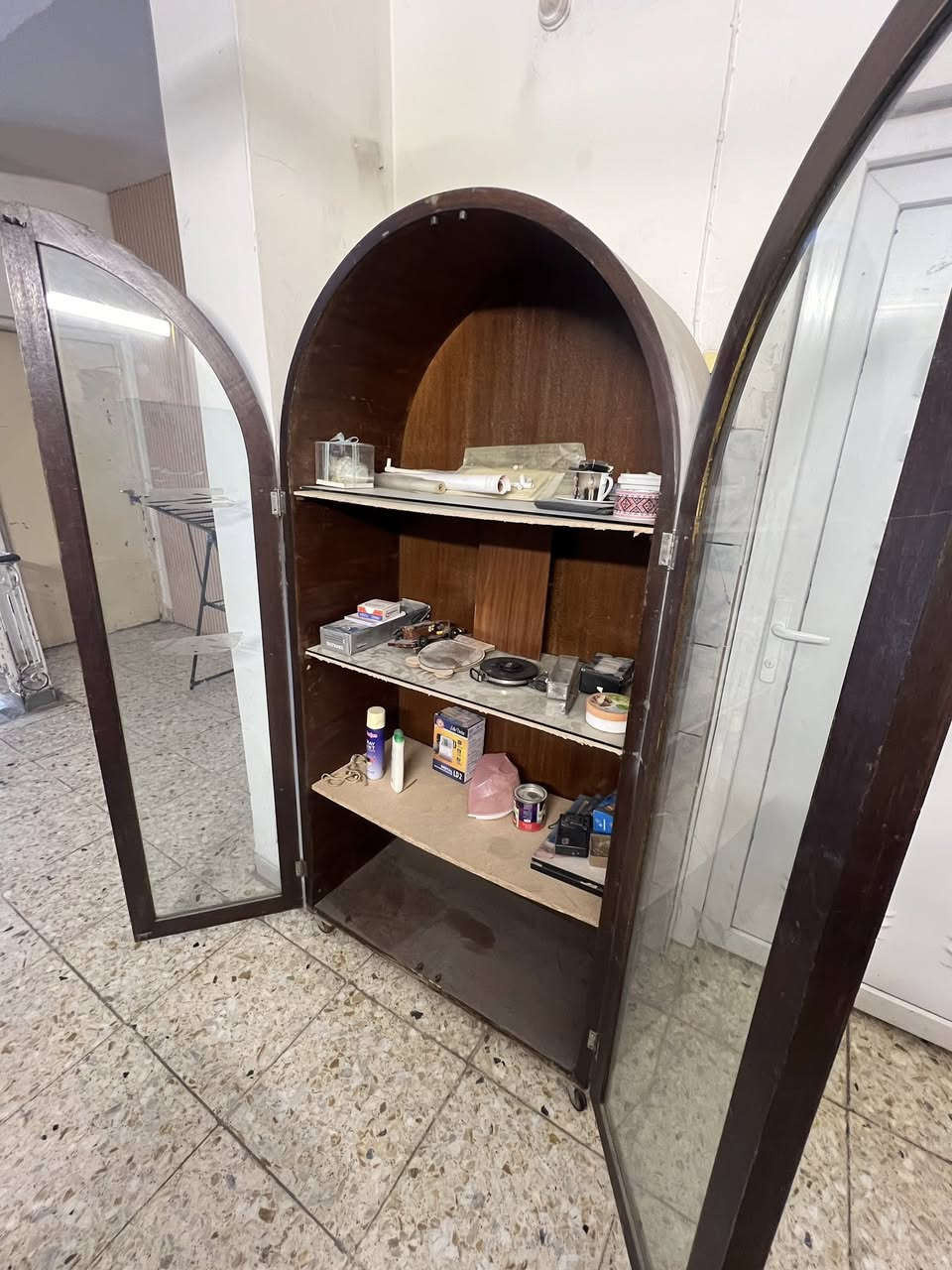 السلام عليكم 
 فاترينه صاج للبيع بسعر ٥٠ الف مكاني بغداد زيونه


**إذا كنت صاحب هذا الإعلان وتريد حذفه لأي سبب، رجاءا أرسل رسالة إلى الدعم الفني**